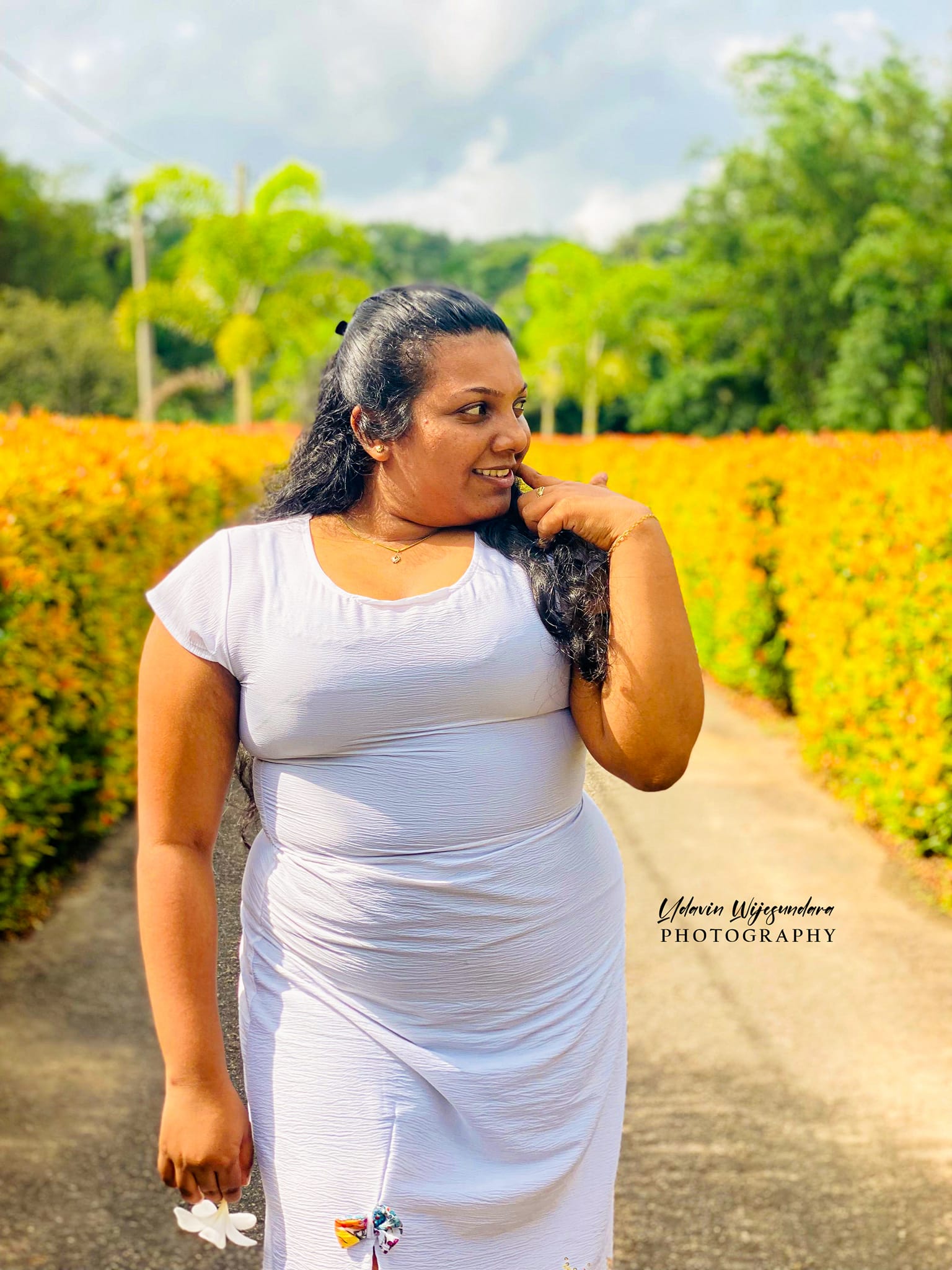 Senumi Nanayakkara's Model Shoot - Additional View