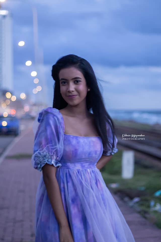 Devindi Perera's Model Shoot - Additional View